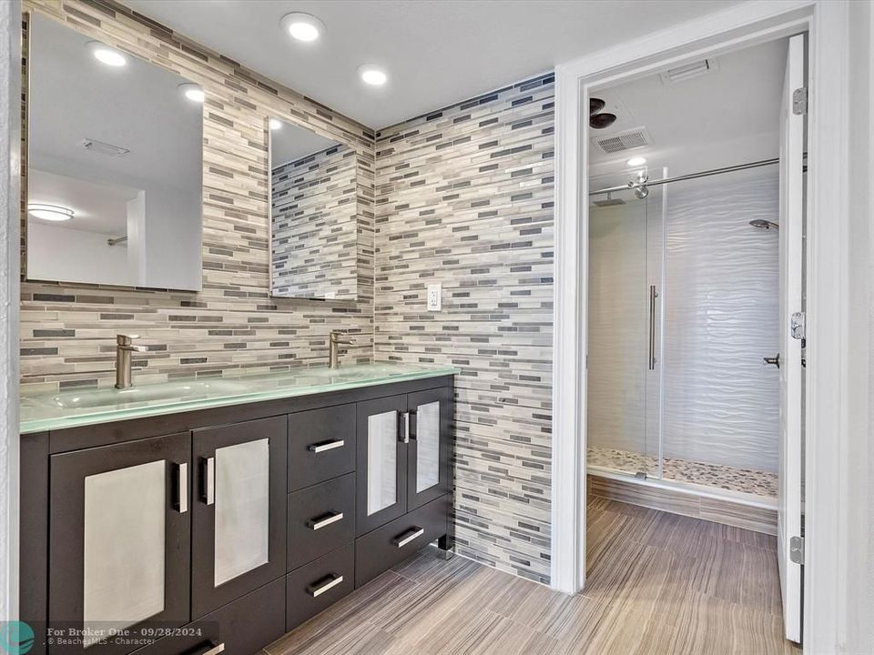 For Sale: $649,900 (1 beds, 1 baths, 1088 Square Feet)