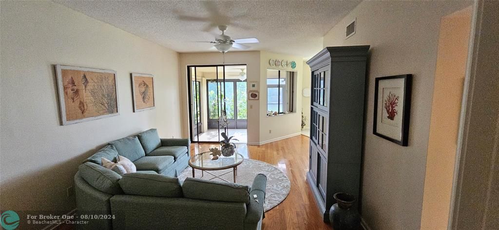 Active With Contract: $449,000 (3 beds, 2 baths, 1579 Square Feet)