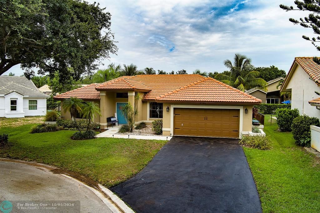 Recently Sold: $834,500 (5 beds, 3 baths, 2678 Square Feet)