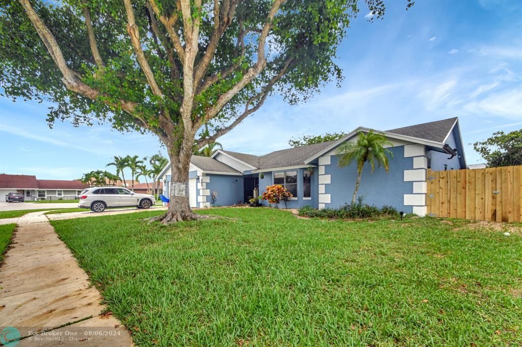 For Sale: $634,900 (4 beds, 2 baths, 2261 Square Feet)