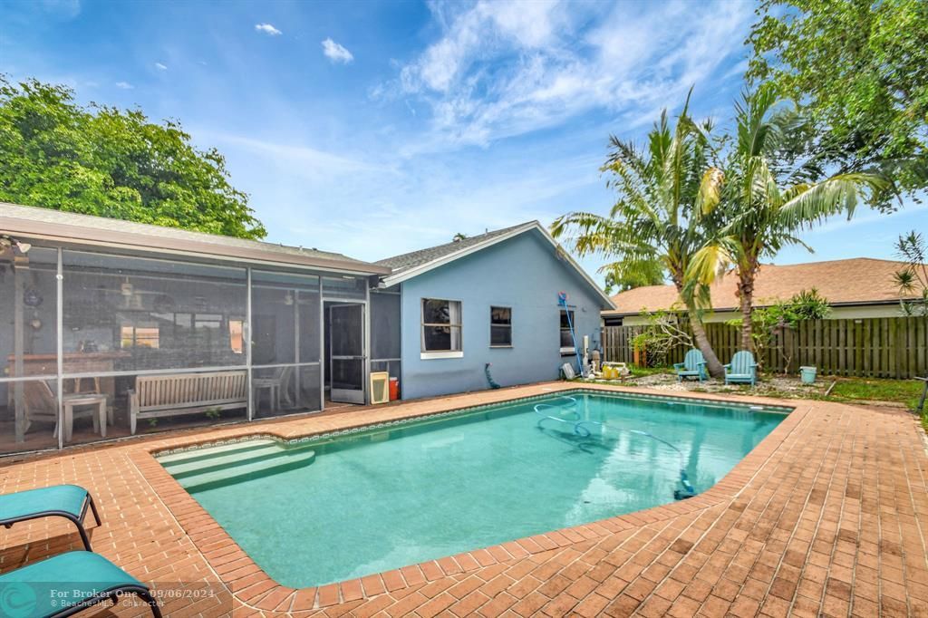 For Sale: $634,900 (4 beds, 2 baths, 2261 Square Feet)