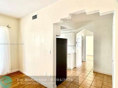 For Rent: $2,200 (1 beds, 1 baths, 510 Square Feet)