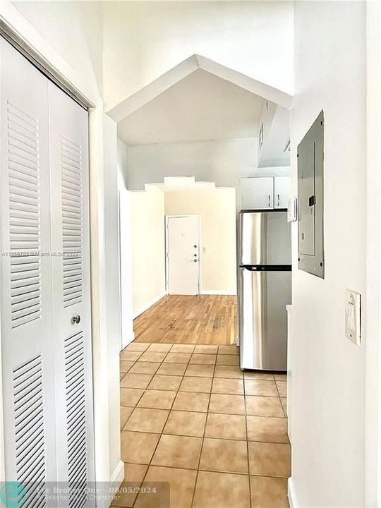 For Rent: $2,200 (1 beds, 1 baths, 510 Square Feet)