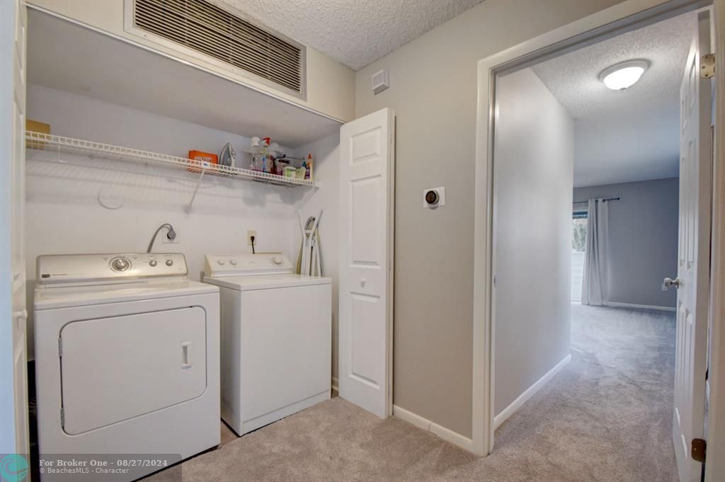 Active With Contract: $2,950 (3 beds, 2 baths, 1632 Square Feet)