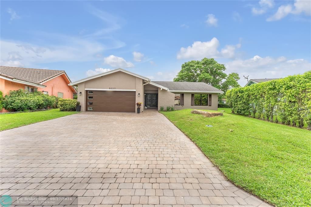 Recently Sold: $659,999 (3 beds, 2 baths, 2090 Square Feet)