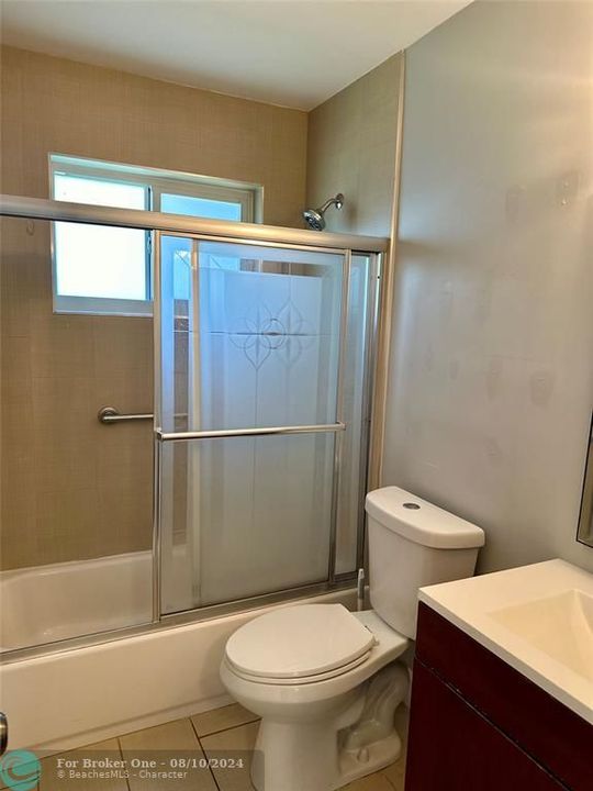 For Rent: $2,800 (3 beds, 2 baths, 1125 Square Feet)