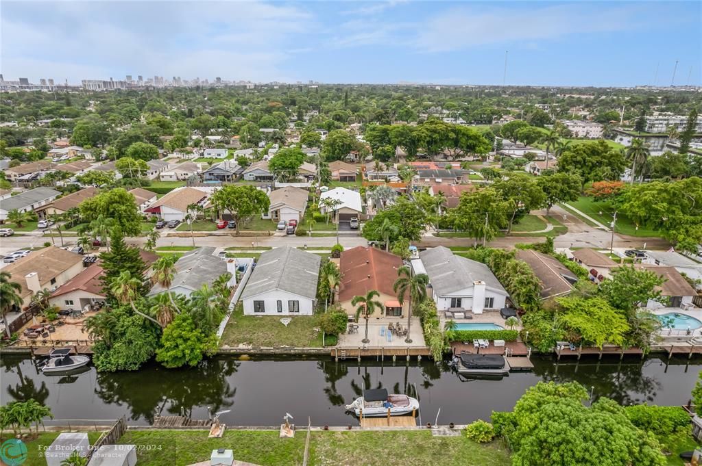 For Sale: $780,000 (3 beds, 2 baths, 1940 Square Feet)