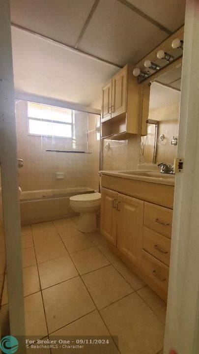 Recently Rented: $1,400 (1 beds, 1 baths, 600 Square Feet)