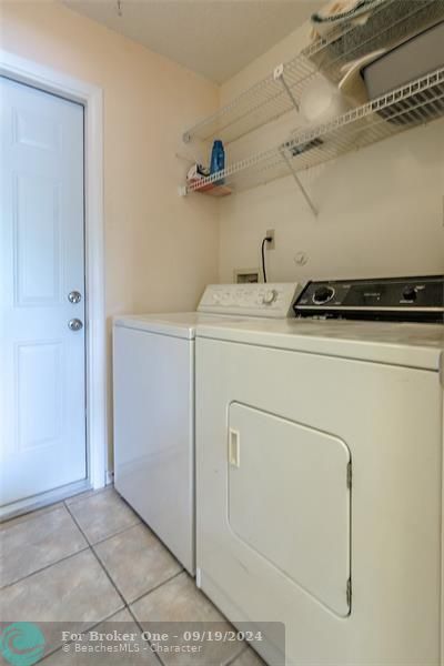 For Rent: $3,950 (3 beds, 2 baths, 2185 Square Feet)