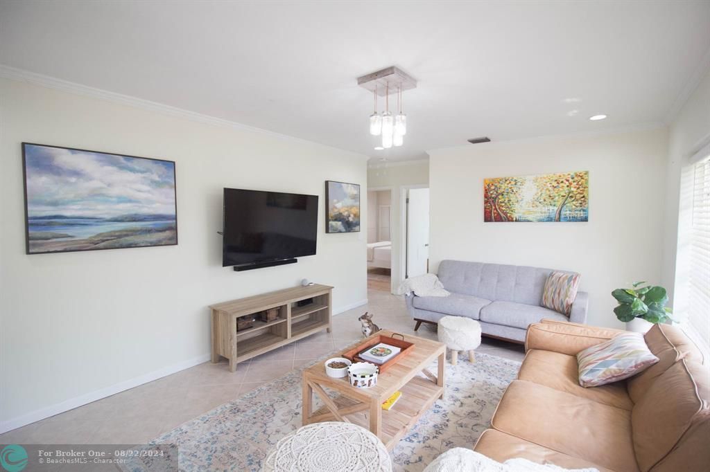 Recently Sold: $467,000 (2 beds, 2 baths, 1196 Square Feet)