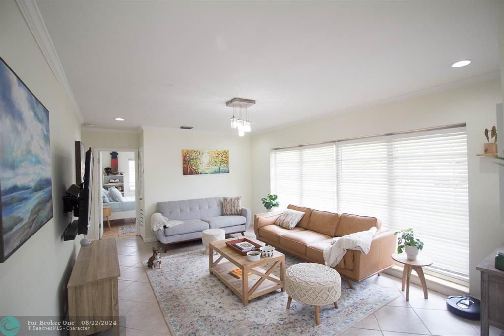 Recently Sold: $467,000 (2 beds, 2 baths, 1196 Square Feet)