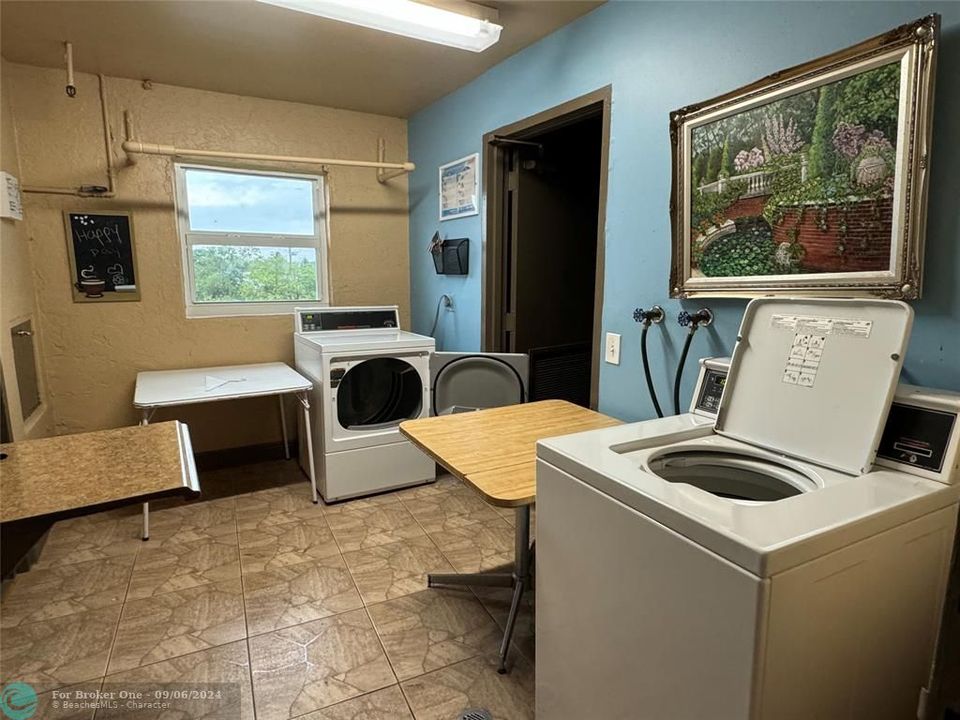 For Sale: $110,000 (1 beds, 1 baths, 640 Square Feet)