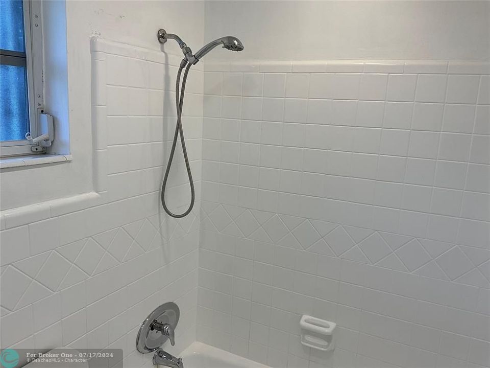 For Sale: $2,300 (2 beds, 1 baths, 0 Square Feet)