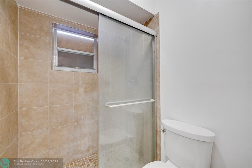 В аренду: $1,600 (1 спален, 1 ванн, 750 Квадратных фут)