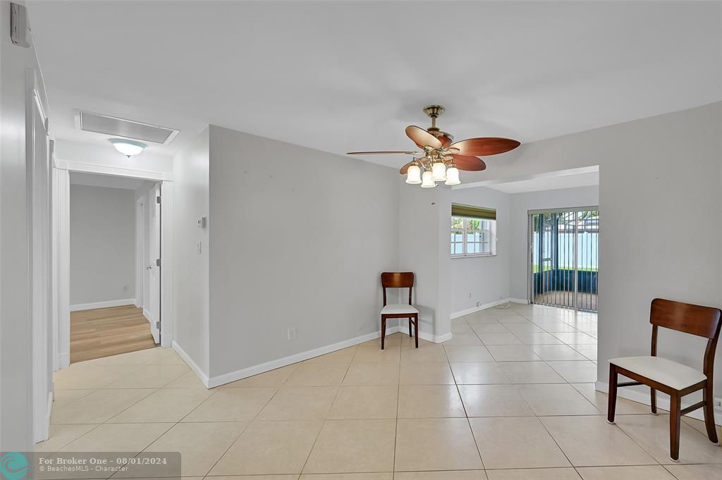 Recently Sold: $449,999 (2 beds, 2 baths, 1160 Square Feet)