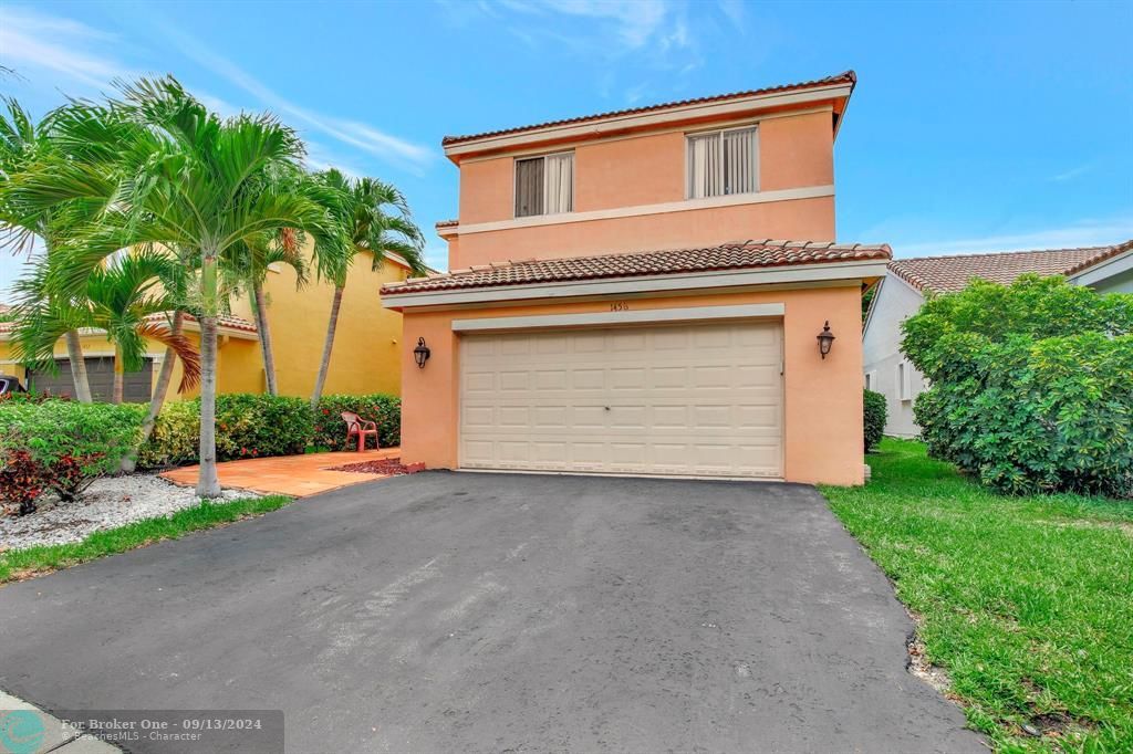 For Sale: $674,900 (4 beds, 2 baths, 1802 Square Feet)