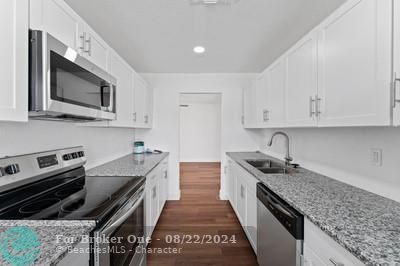 For Rent: $2,700 (3 beds, 2 baths, 1450 Square Feet)