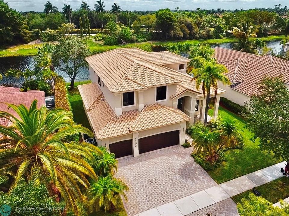 Recently Sold: $1,595,000 (5 beds, 4 baths, 3151 Square Feet)