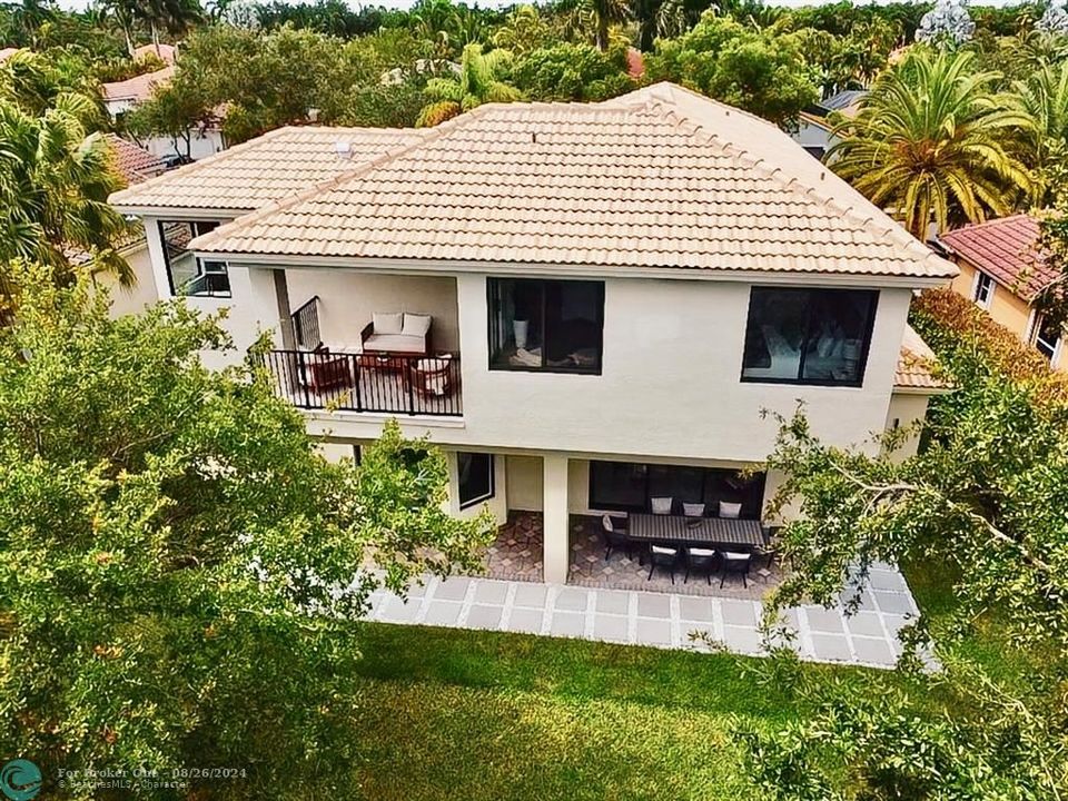 Vendido Recientemente: $1,595,000 (5 camas, 4 baños, 3151 Pies cuadrados)