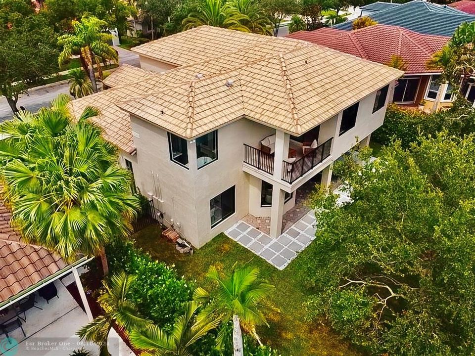 Vendido Recientemente: $1,595,000 (5 camas, 4 baños, 3151 Pies cuadrados)