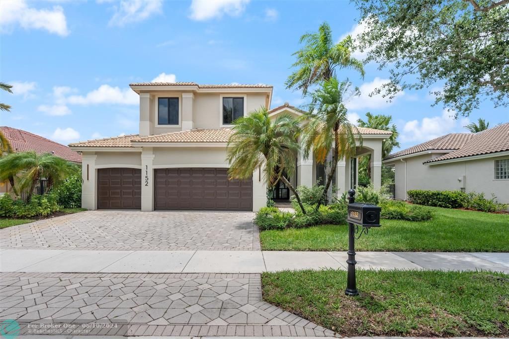 Recently Sold: $1,595,000 (5 beds, 4 baths, 3151 Square Feet)