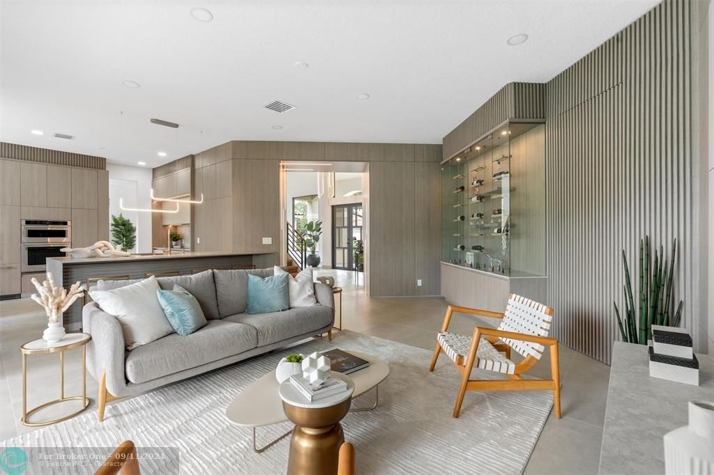 Recently Sold: $1,595,000 (5 beds, 4 baths, 3151 Square Feet)