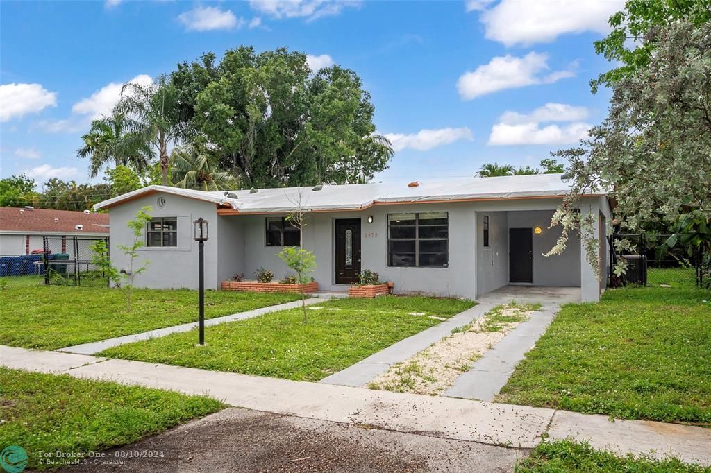 Active With Contract: $468,000 (4 beds, 2 baths, 2039 Square Feet)