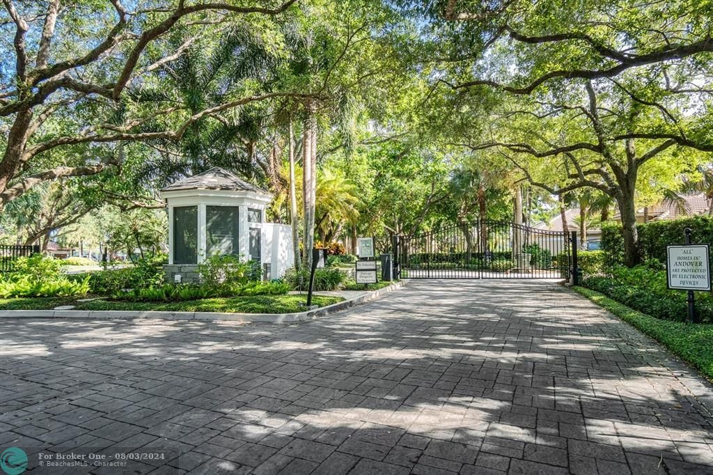 Recently Sold: $1,195,000 (4 beds, 2 baths, 2443 Square Feet)