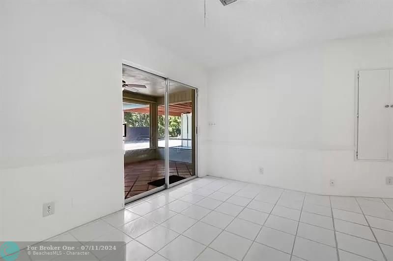 For Rent: $3,300 (3 beds, 2 baths, 2658 Square Feet)