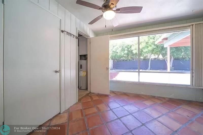 For Rent: $3,300 (3 beds, 2 baths, 2658 Square Feet)