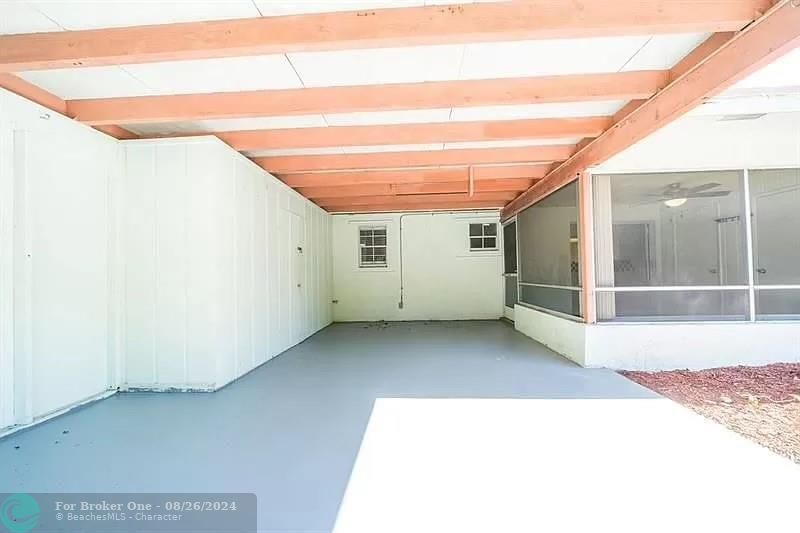 Recently Rented: $3,100 (3 beds, 2 baths, 2658 Square Feet)