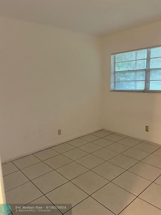 For Rent: $1,450 (1 beds, 1 baths, 580 Square Feet)