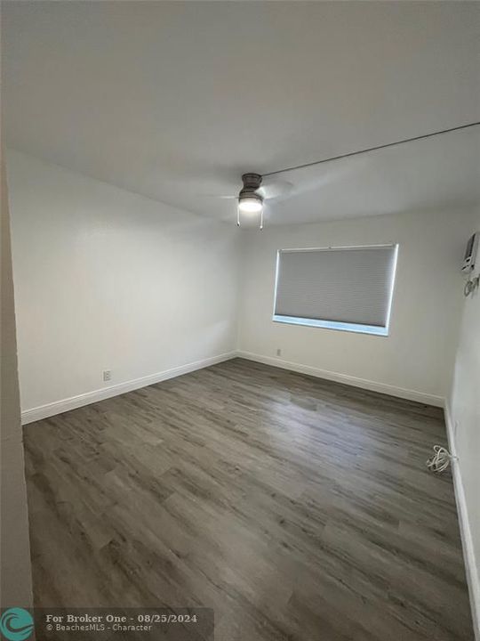 For Rent: $2,200 (1 beds, 1 baths, 690 Square Feet)