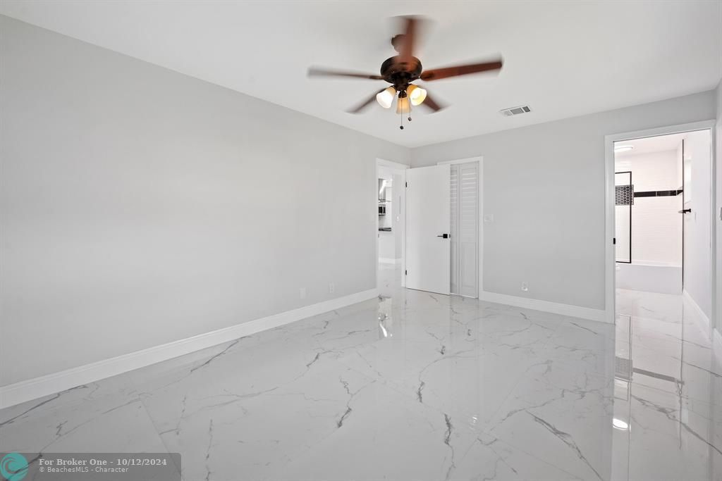 Active With Contract: $289,000 (2 beds, 2 baths, 1029 Square Feet)