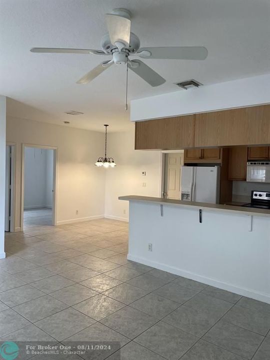 For Rent: $2,800 (3 beds, 2 baths, 1200 Square Feet)