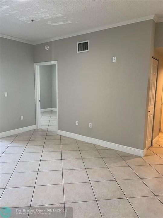 For Rent: $2,300 (2 beds, 2 baths, 1152 Square Feet)