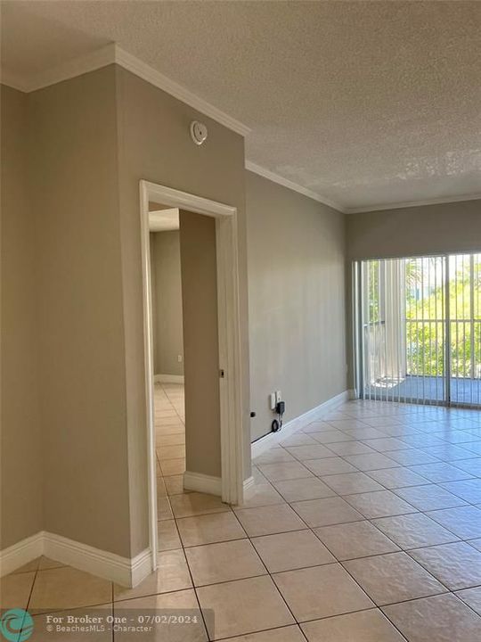 For Rent: $2,300 (2 beds, 2 baths, 1152 Square Feet)
