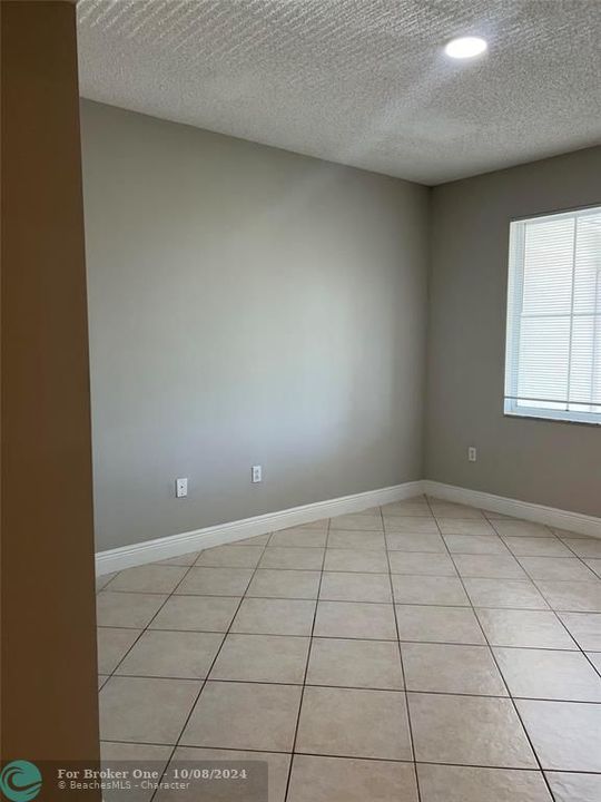 For Rent: $2,300 (2 beds, 2 baths, 1152 Square Feet)