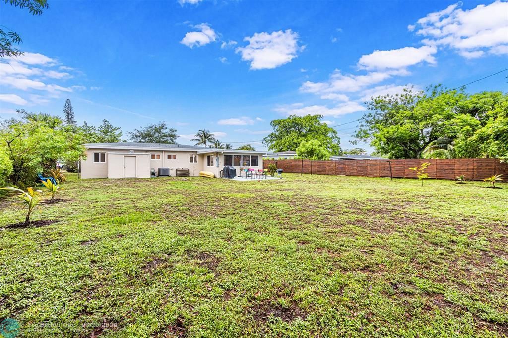 Active With Contract: $499,000 (3 beds, 2 baths, 1324 Square Feet)