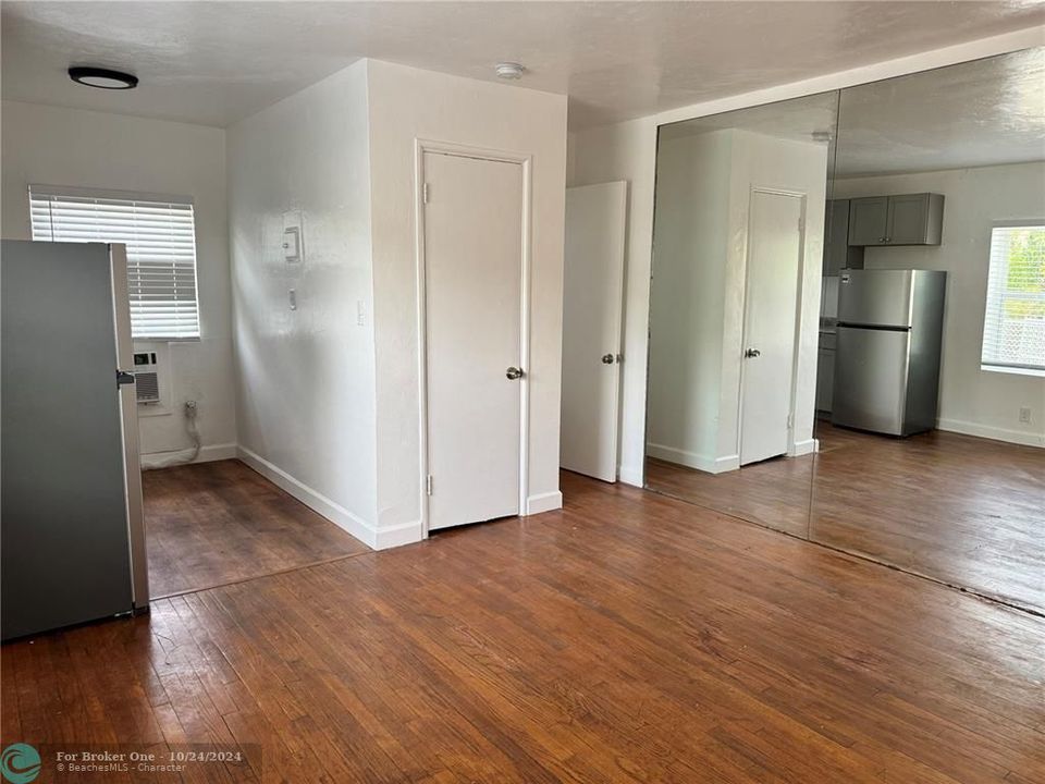 For Rent: $1,400 (0 beds, 1 baths, 6680 Square Feet)