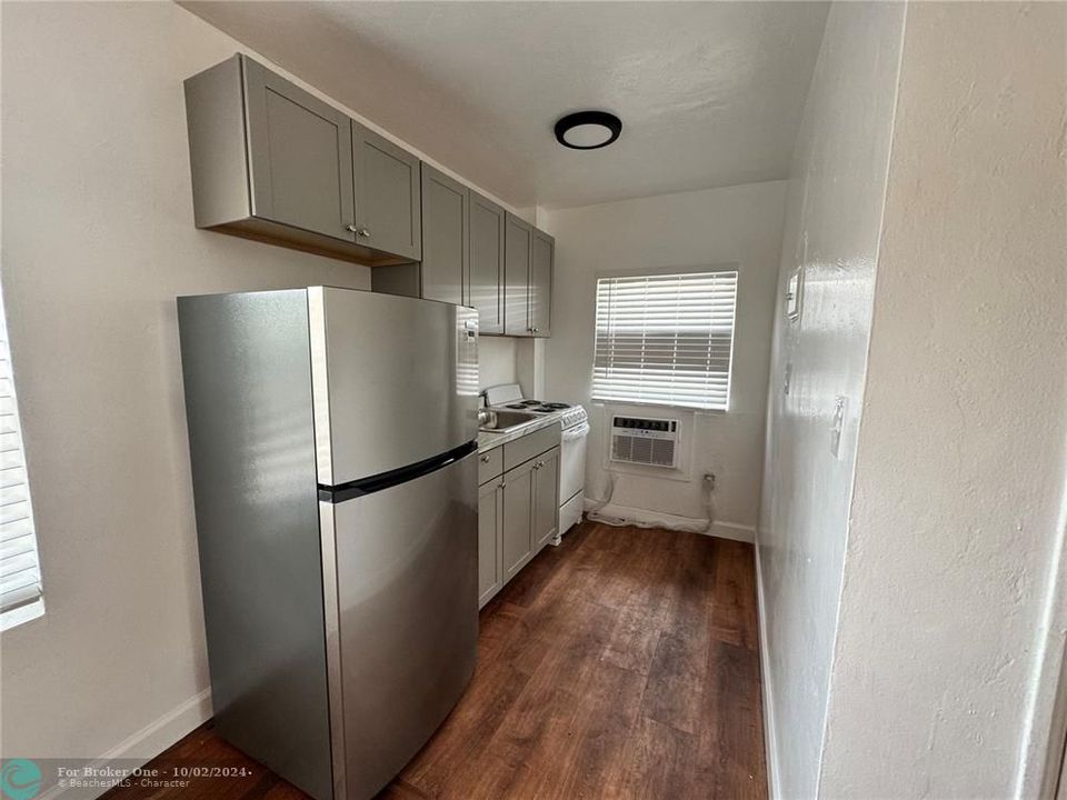 For Rent: $1,400 (0 beds, 1 baths, 6680 Square Feet)