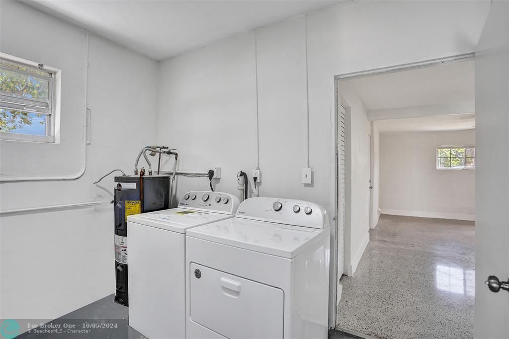 Recently Sold: $375,000 (3 beds, 2 baths, 1210 Square Feet)