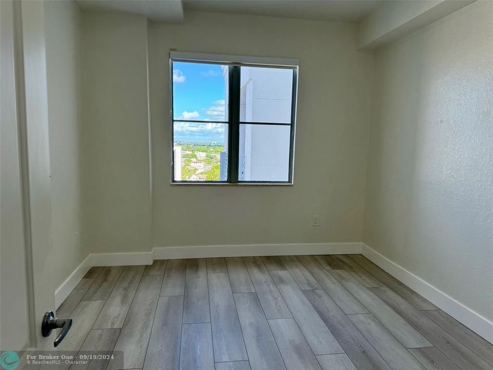 For Rent: $2,900 (2 beds, 2 baths, 1036 Square Feet)