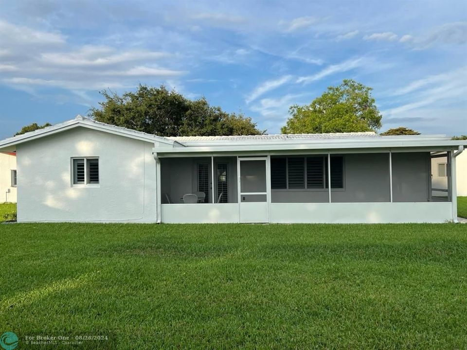 For Sale: $465,000 (2 beds, 2 baths, 1574 Square Feet)