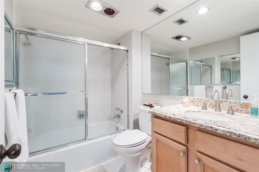 Active With Contract: $540,000 (2 beds, 2 baths, 1265 Square Feet)