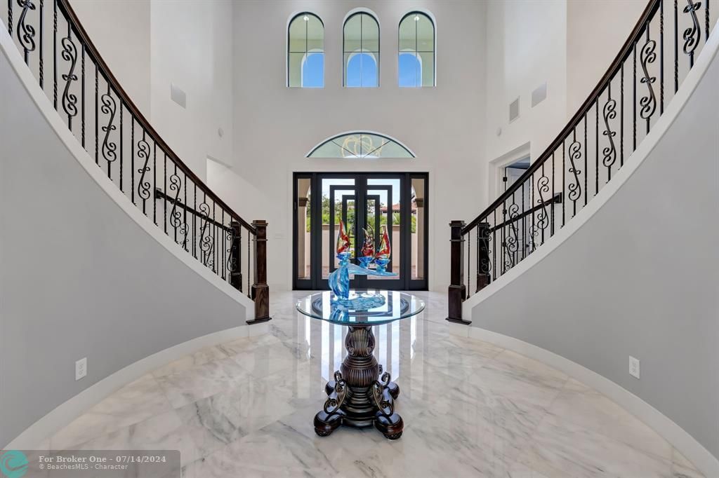 For Sale: $3,636,000 (5 beds, 5 baths, 5325 Square Feet)