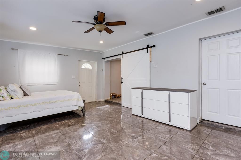 For Sale: $428,000 (3 beds, 1 baths, 1312 Square Feet)