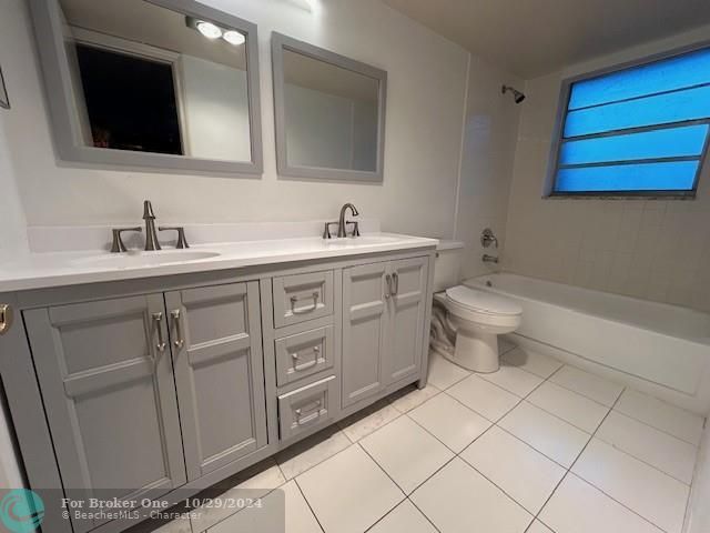 For Rent: $1,950 (2 beds, 2 baths, 1110 Square Feet)