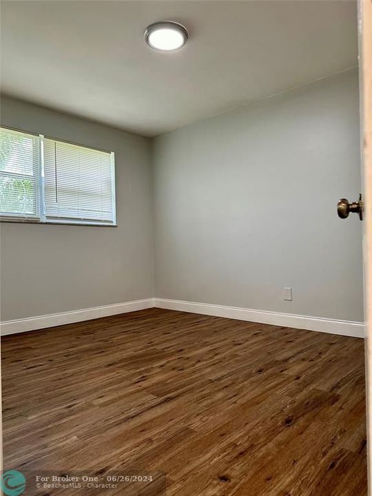 For Rent: $1,997 (2 beds, 1 baths, 3226 Square Feet)