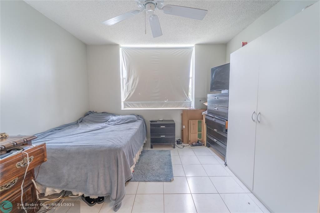 For Sale: $175,000 (2 beds, 2 baths, 1000 Square Feet)